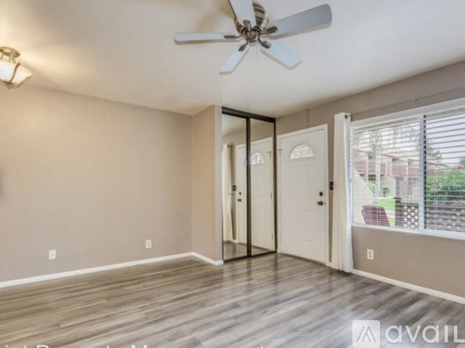 14203 N 19th Ave, Unit 1039 Rental photo 5